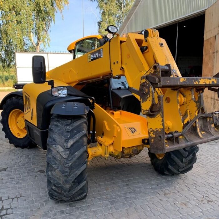 JCB 20