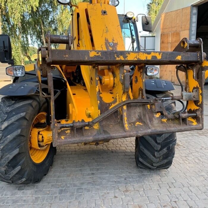 JCB 21