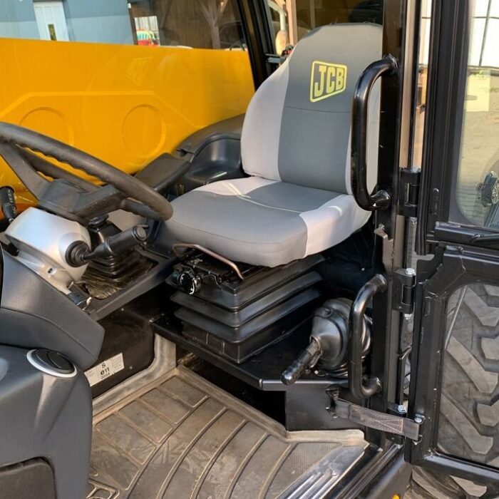 JCB 30