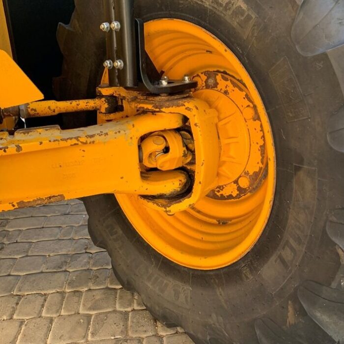 JCB 37