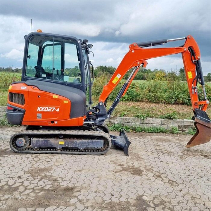 KUBOTA 2