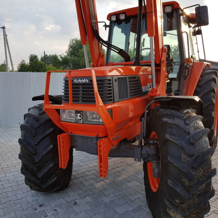 KUBOTA 4