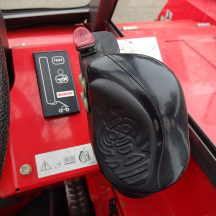 MANITOU 11
