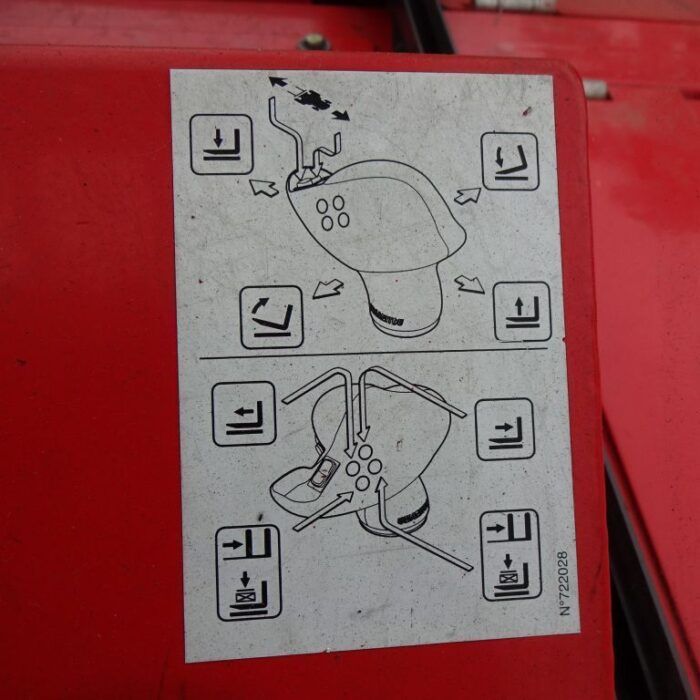 MANITOU 12