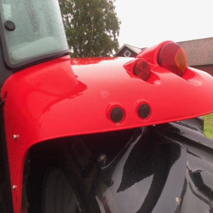 Massey Ferguson 9